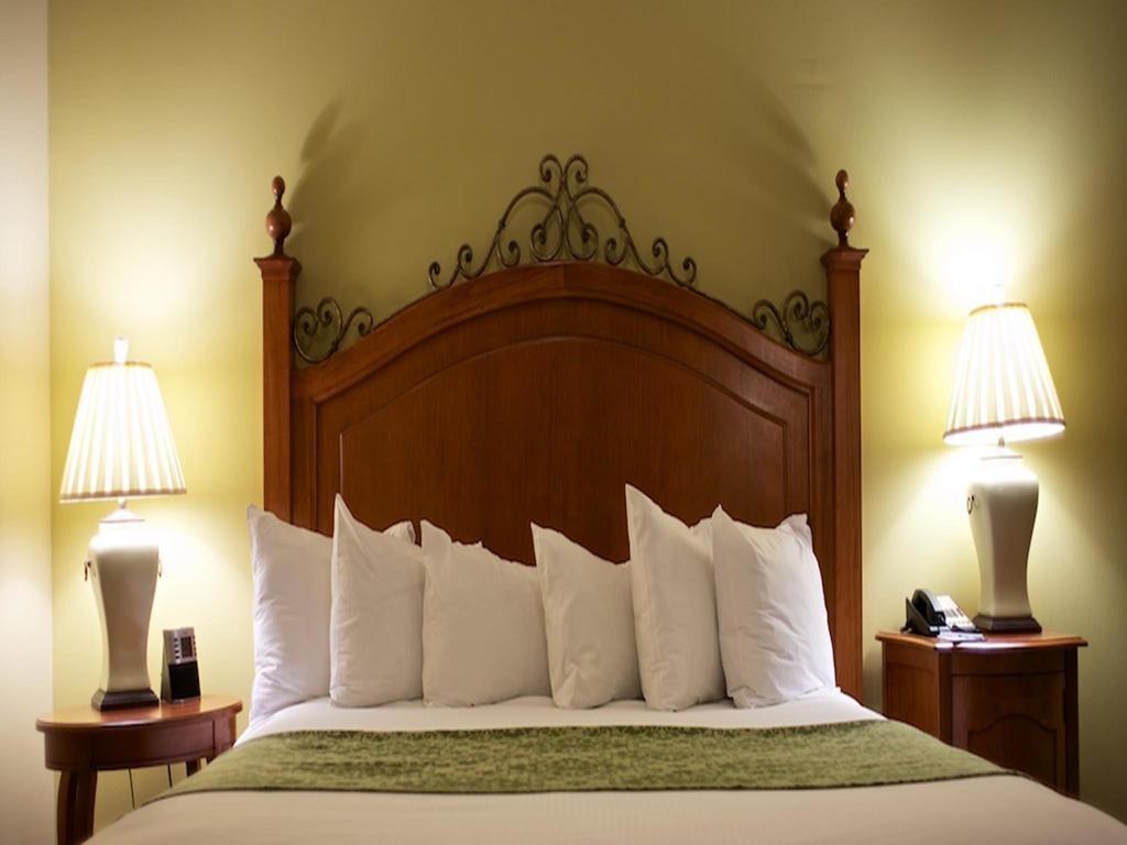 Club Wyndham La Belle Maison New Orleans Phòng bức ảnh