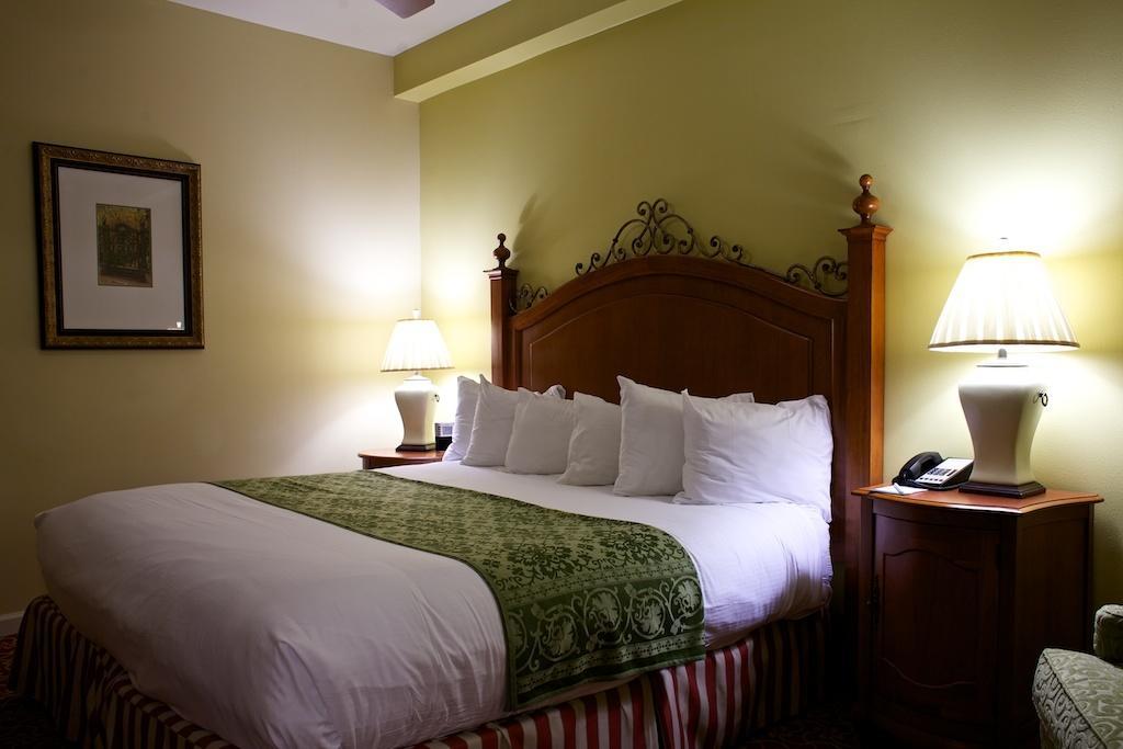 Club Wyndham La Belle Maison New Orleans Phòng bức ảnh
